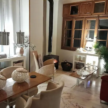 Kalidepi View House 3*