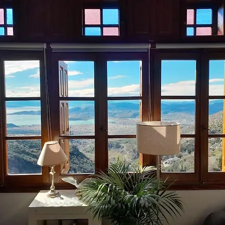 Kalidepi View House Szálloda