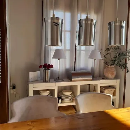 Kalidepi View House מלון 3*